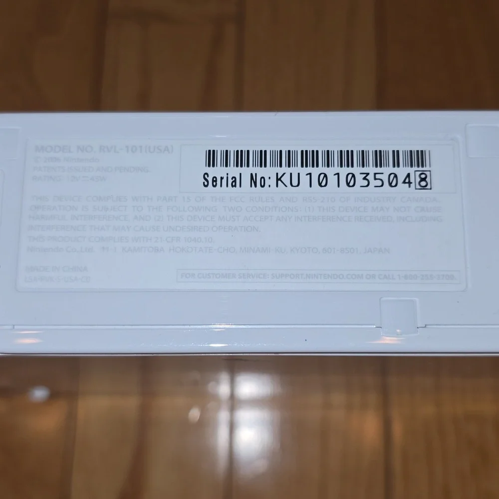 Nintendo Wii + 3 Wii Games Wii Sport Resorts, Just Dance 2014 & 2015. NO REMOTES - Picture 5 of 16